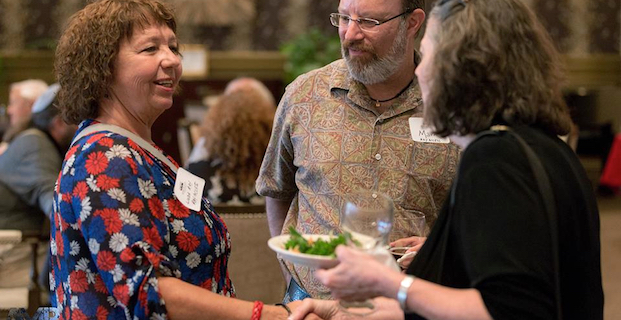 Linda & Mark put networking tips into practice